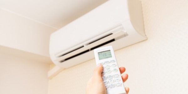 NHỮNG SAI LẦM KHI TẮT ĐIỀU HÒA GÂY TỐN ĐIỆN
